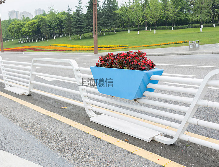 乘風(fēng)破浪不銹鋼花箱